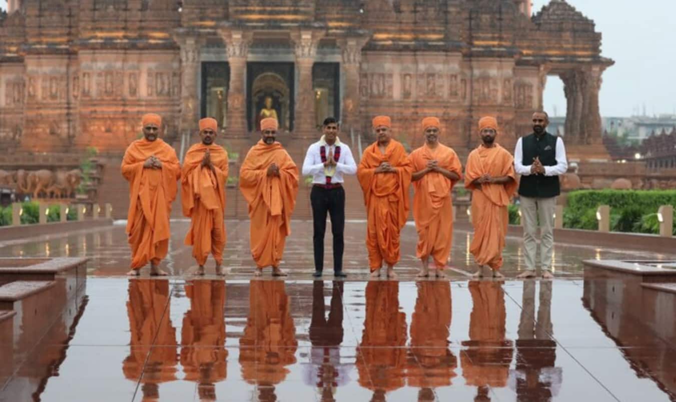 In view of this, the director of the Akshardham temple said, “After meeting him, we felt like he is very close to Sanatana”. 