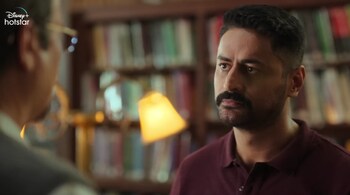 Mohit Raina, plays Avinash, aka ‘The Freelancer’, a former cop-turned-mercenary. (Screen grab/The Freelancer/Disney+Hotstar)