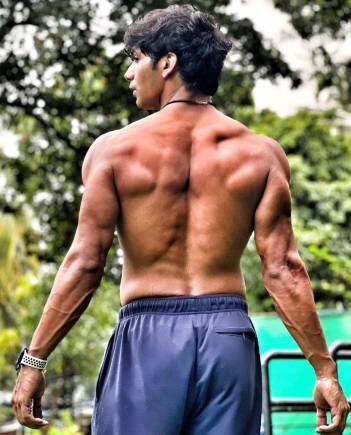 The best part of calisthenics according to Karan is that it really gets you ripped
