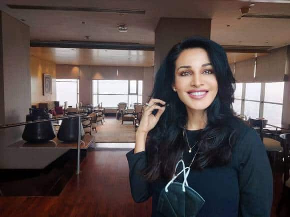 Here's actress Flora Saini's tips to homebuyers wanting to invest in Mumbai's under-construction houses - Vimarsana News