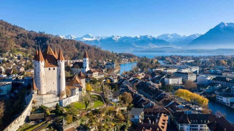 Thun, Switzerland. (Photo: Manuel Boxler via Unsplash)