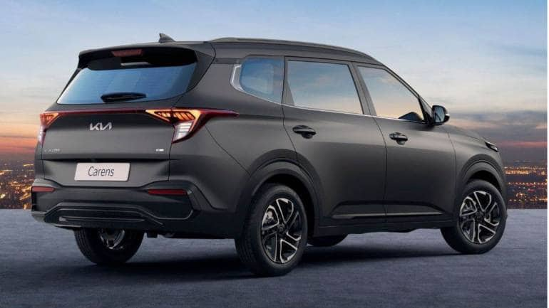 Kia launches new top-spec X-Line variant of the Carens MPV; gets rear ...