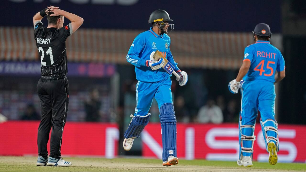 In reply, Rohit Sharma and Shubman Gill (26) added 71 off 67 balls for the first wicket, with Sharma smacking four sixes in his 40-ball 46. He had been dropped in the third over at slip off Trent Boult (1-60). Lockie Ferguson sent them both back in successive overs – Sharma chopped a wide delivery onto his stumps, while Gill holed out to third man. (Image: AP)