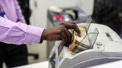 Bank depositors seek higher guarantee for their savings 