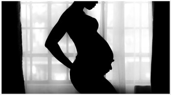 French lawmakers make abortion a constitutional right