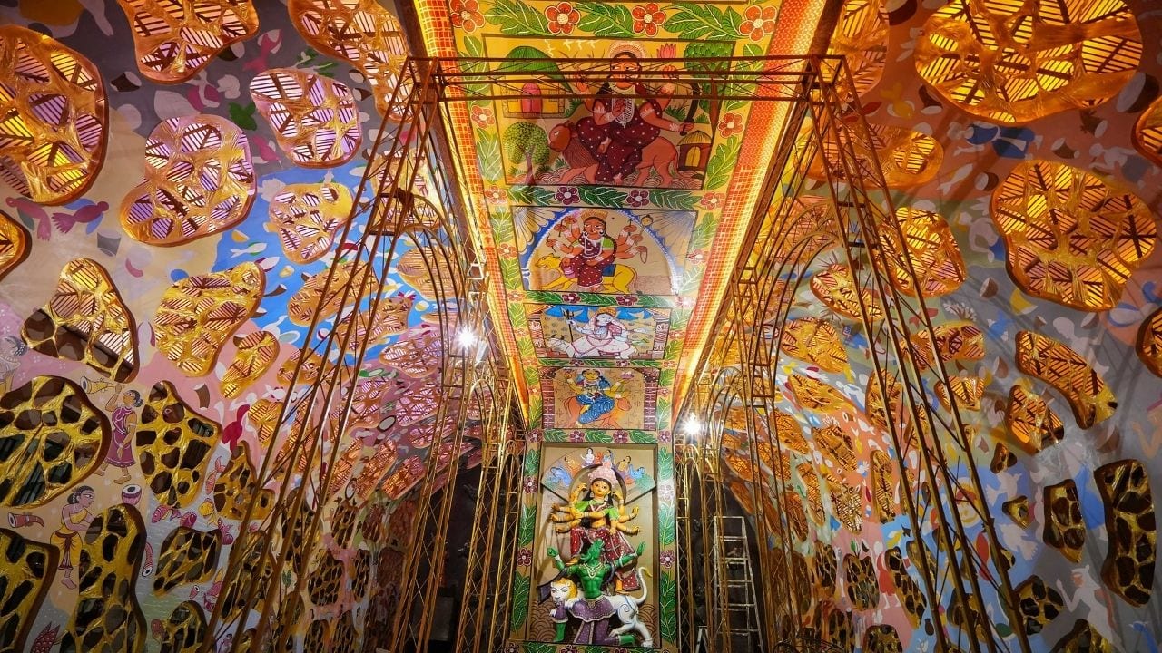 The auspicious Durga Puja will begin on October 20 and end on October 24, 2023. (Image: PTI) The auspicious Durga Puja will begin on October 20 and end on October 24, 2023. (Image: PTI)