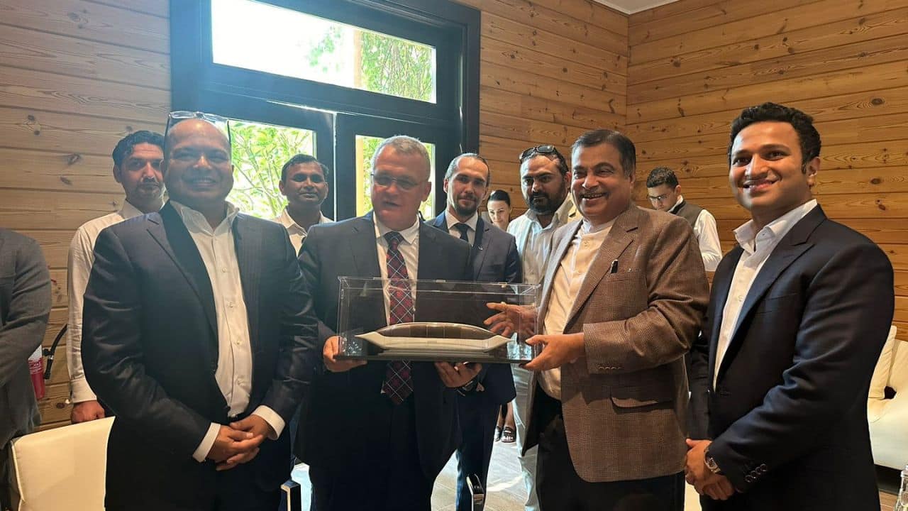 Nitin Gadkari, after experiencing electric trolley and hydrogen buses in Prague, tested a unique mobility solution developed by uSky Technology in Sharjah, UAE. (Image: Twitter/ Nitin Gadkari)