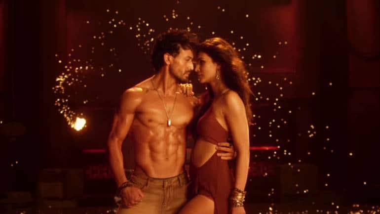 Ganapath review: Tiger Shroff as physical specimen is the only saving grace - Vimarsana News