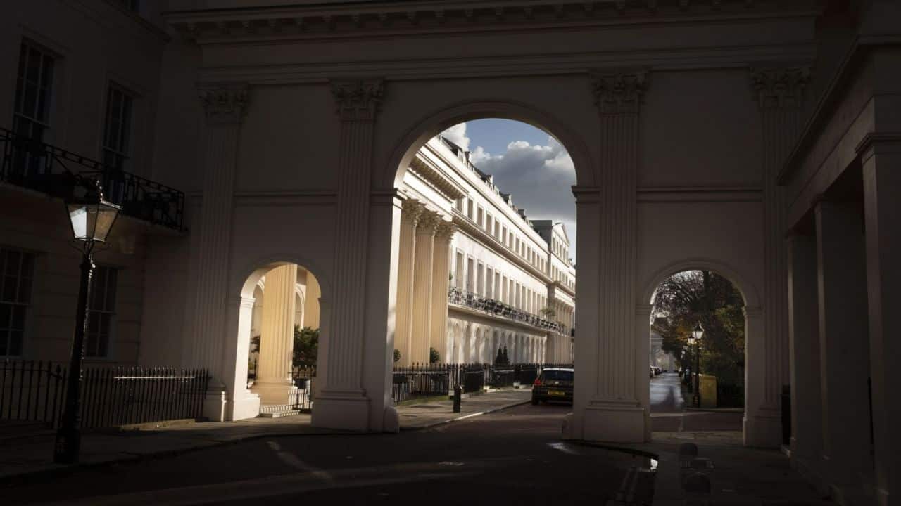 London luxury home deals set to slump deeper for rest of year