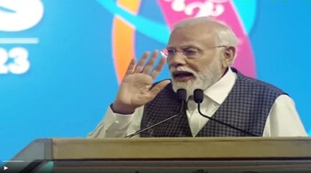 2014 is not a date, but a change; people rejected outdated phones to accept us: PM Modi