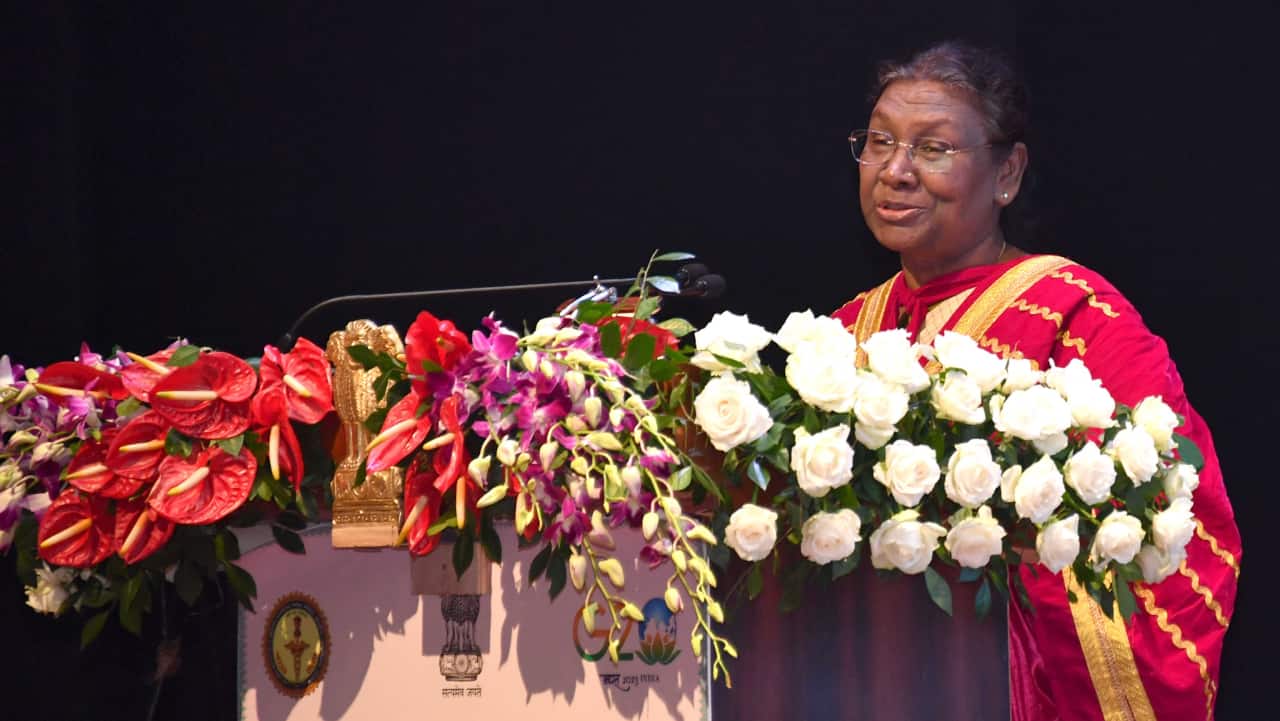 Healing Space | In Bodh Gaya, President Droupadi Murmu's offerings for peace Healing Space | In Bodh Gaya, President Droupadi Murmu's offerings for peace