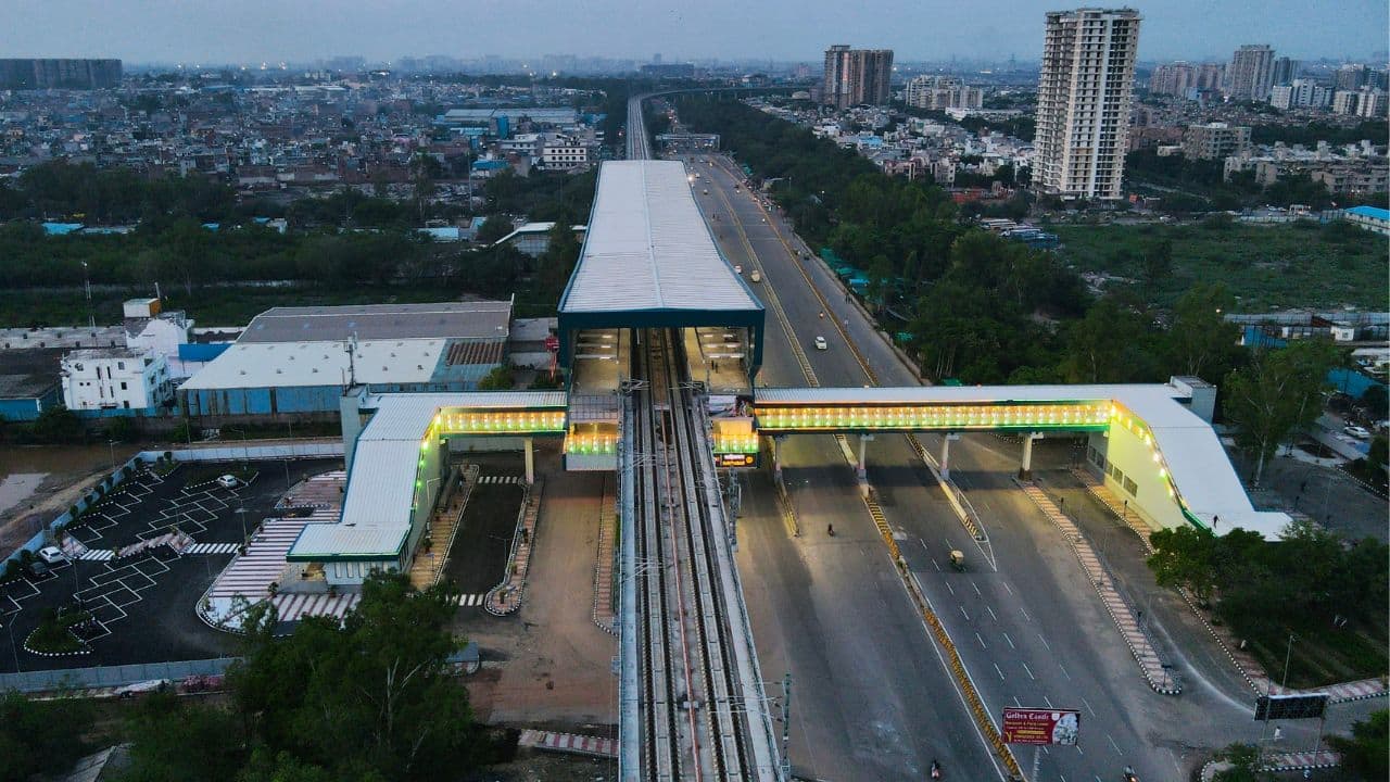 The National Capital Region Transport Corporation (NCRTC), a joint venture between the governments of Delhi, Haryana, Rajasthan, and Uttar Pradesh, is responsible for developing the RRTS. NCRTC was created on June 29, 2011, as a result of a memorandum of understanding between the Centre and the four states. On August 21, 2013, the organisation was legally established.