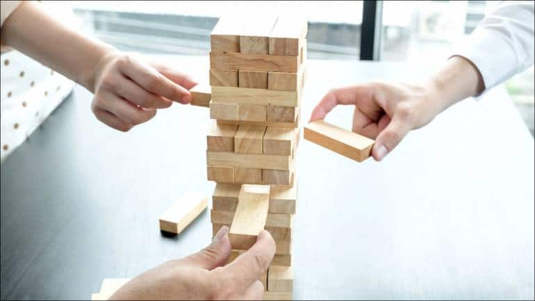The Art of Smart Investing In India: Discover Why Balanced Advantage Funds are Gaining Favour Among Investors - Vimarsana News