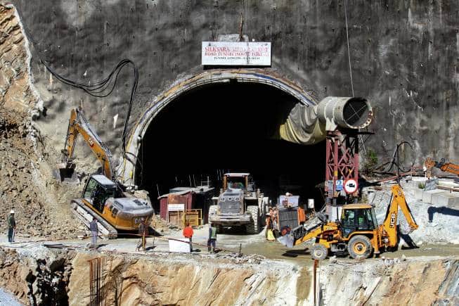 Uttarkashi tunnel collapse: Once he is out, we won't allow him to work here again: Father of worker trapped inside Silkyara tunnel - Vimarsana News