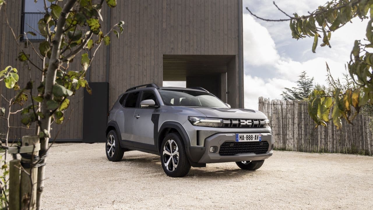 The second engine is a 1.2-litre three-cylinder petrol engine featuring mild-hybrid tech with a 48V electric motor. This powertrain offers a flexible output ranging from 110 hp to 160 hp and introduces the option of 4X4 technology with multiple driving modes. Transmission choices include both a six-speed manual and a six-speed automatic. The third engine which is less likely to make its way to India is a three-cylinder 1.0-litre turbocharged petrol/LPG-compatible variant coupled with a six-speed manual.