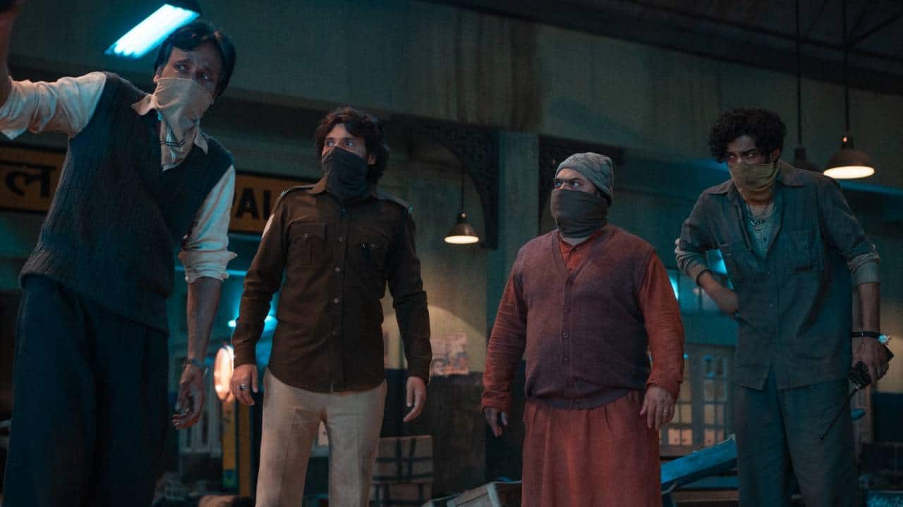 A still from 'The Railway Men'. (Image courtesy Netflix)