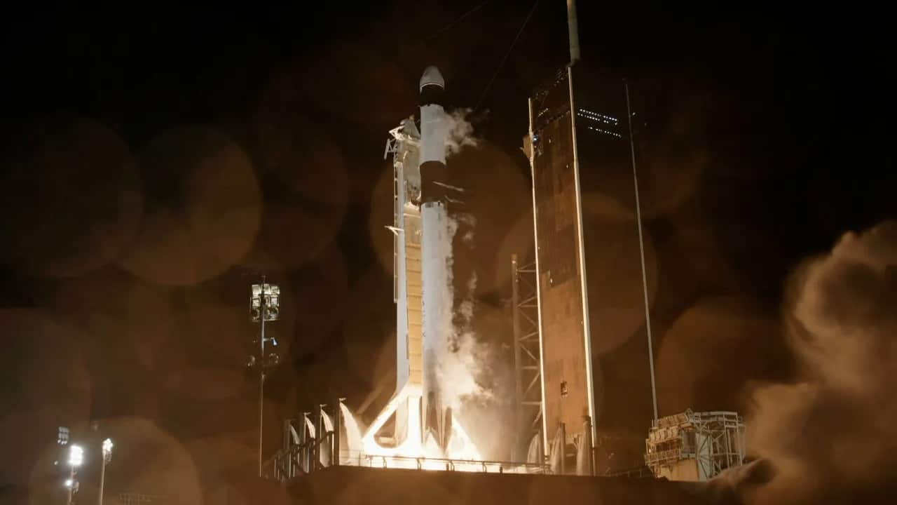 SpaceX Dragon commercial resupply mission en route to ISS with NASA's latest scientific payloads SpaceX Dragon commercial resupply mission en route to ISS with NASA's latest scientific payloads
