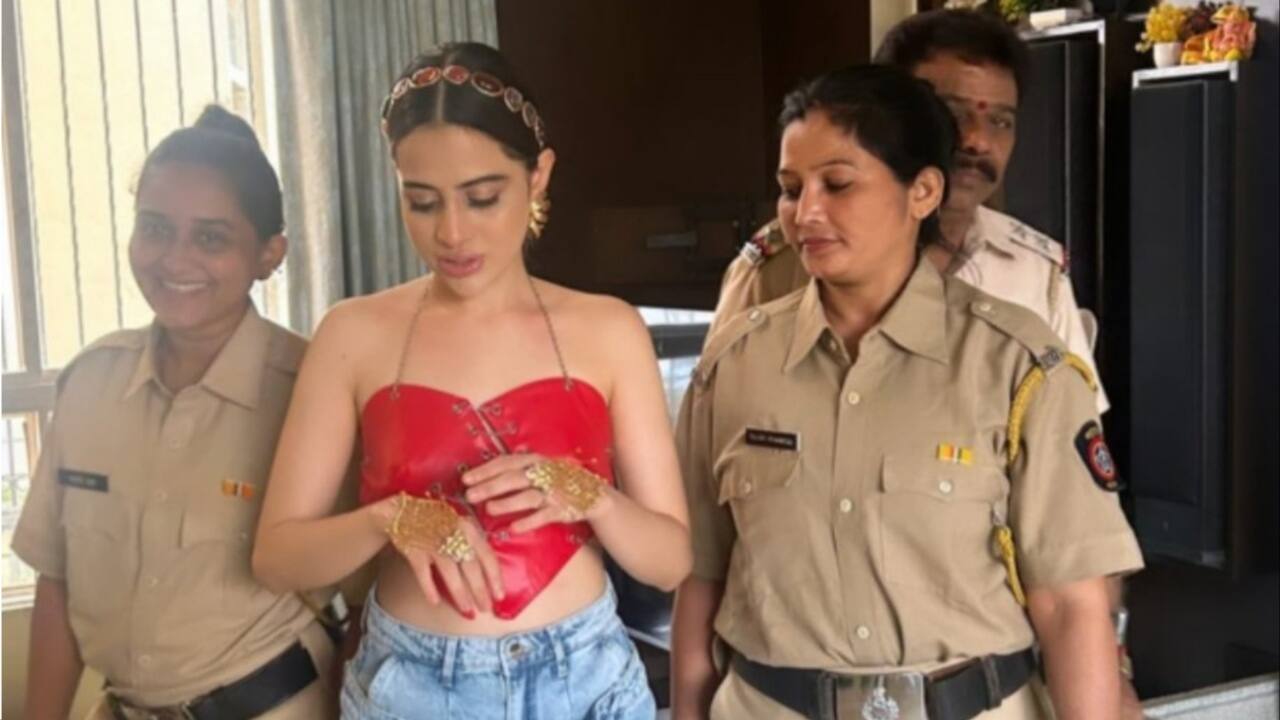 Mumbai Police books Urfi Javed over fake arrest video: ‘cheap publicity’ Mumbai Police books Urfi Javed over fake arrest video: ‘cheap publicity’