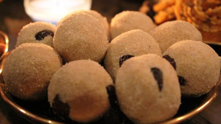 Guilt-free Diwali: Try chocolate or makhana and almond laddoos for the perfect burst of health - Vimarsana News