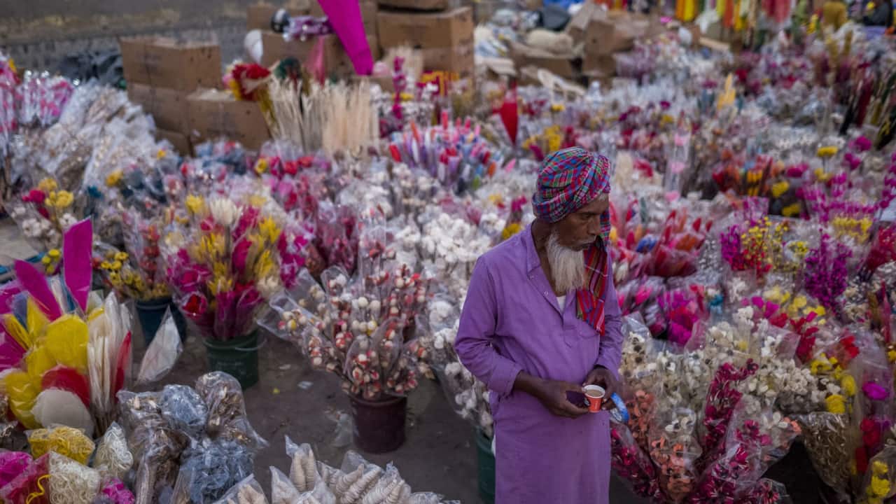 Indians splurge big on festive season sales, buoying economy