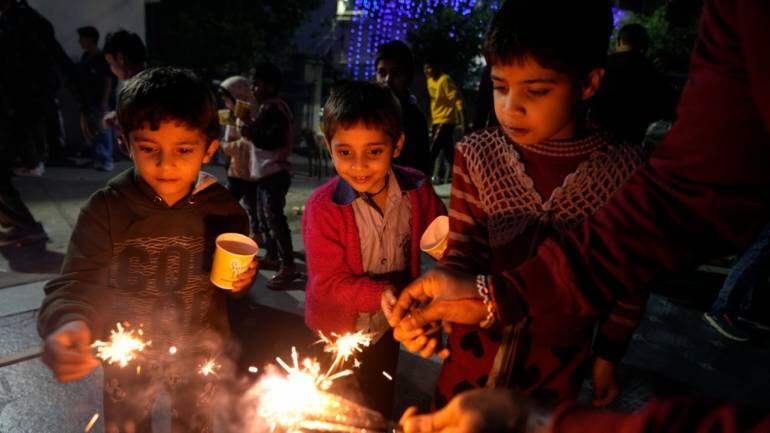 Diwali Pm25 Levels In Delhi Rose By 45 Percent Compared To 2022 Report 4785