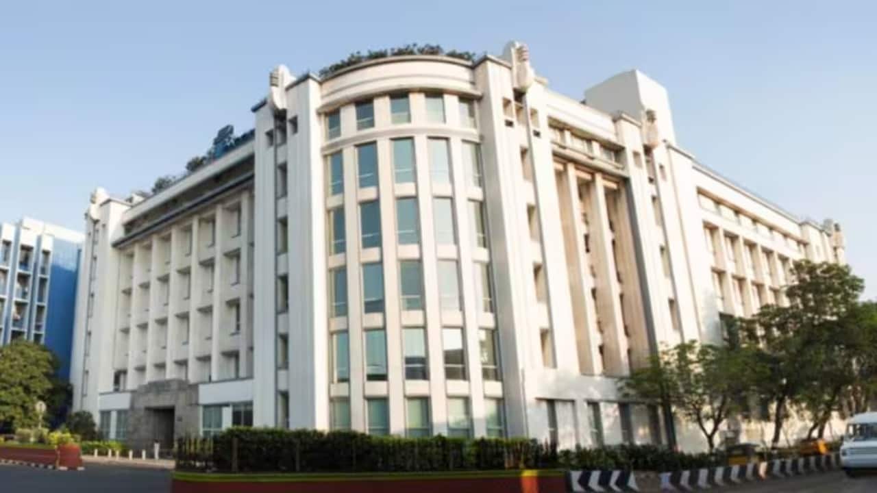 Murugappa family completes family arrangement with Valli Arunachalam; latter to withdraw legal proceedings