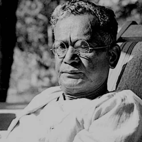 The legendary artist Nandalal Bose (1882-1966).