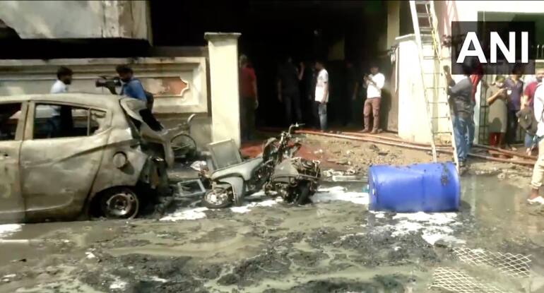 6 killed in fire in apartment building in Hyderabad - Vimarsana News