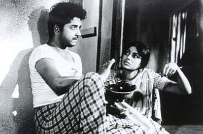 Sharada in Thulabharam (1968).