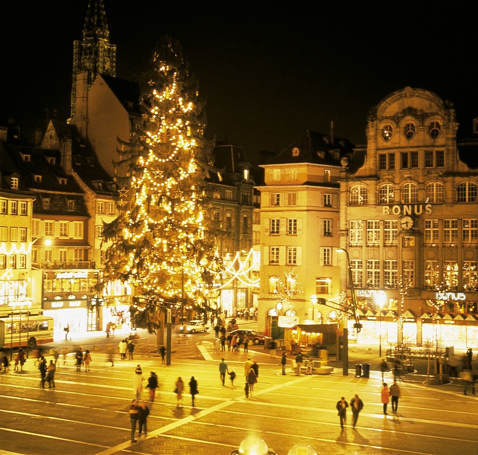 Strasbourg Sapin geant place Kleber