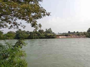 Depleting water levels at reservoirs signal difficult times for agri-input providers