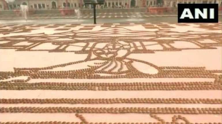 Vegetable vendor designs world clock, gifts it Ayodhya to Ram temple trust - Vimarsana News