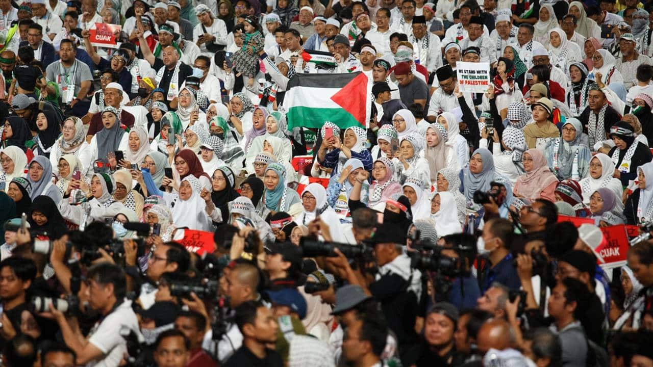 ‘Righting a century-old wrong’: UK and Canada join 140+ nations recognising Palestine