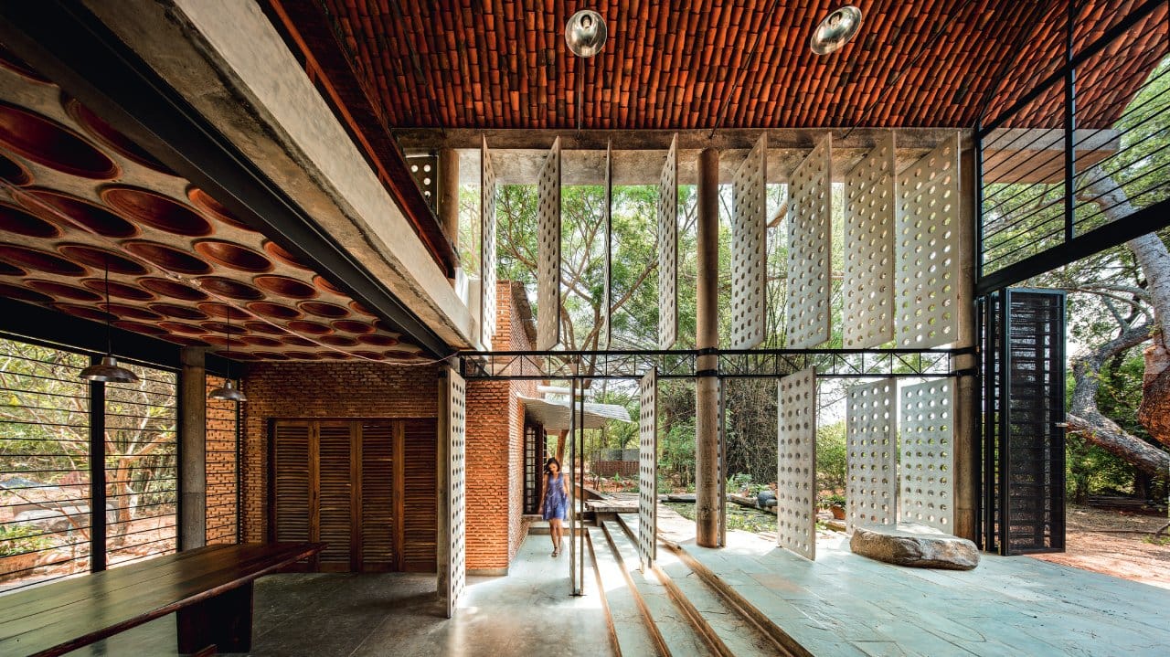 Wall House by Anupama Kundoo. (Photo © Javier Callejas)