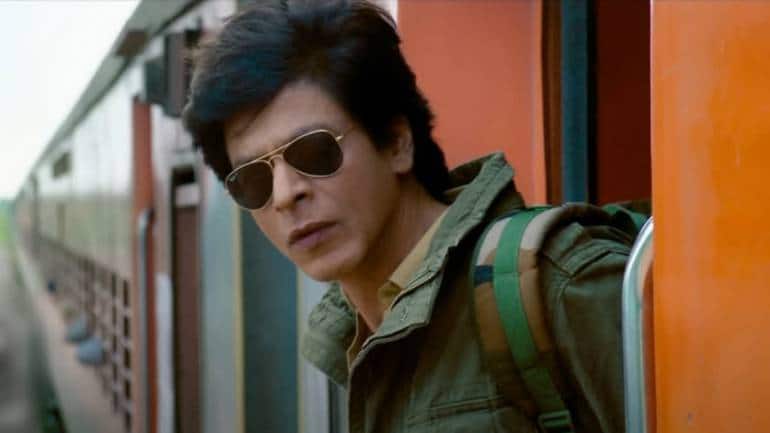 SRK train scene screengrab from the film Dunki.