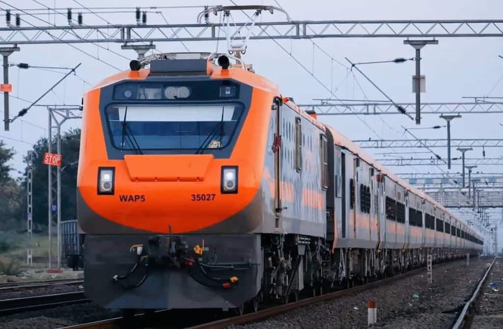 Indian Railways fast tracks production of 10,000 non- AC coaches during 2024-25