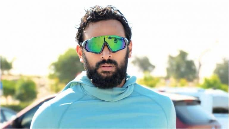 To address climate change, Bengaluru man runs 104 km barefoot in Dubai, days after COP28 Summit - Vimarsana News