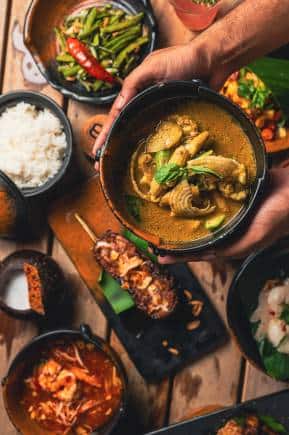 Green Curry with hearts of palm, cauliflower, babycorn at Fireback, Goa.