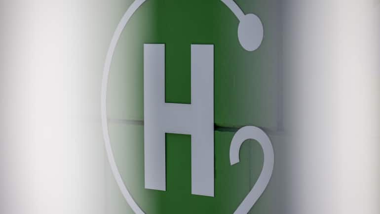 MC Explains: How did IOC's inaugural green hydrogen project reach Delhi HC's corridor? - Vimarsana News