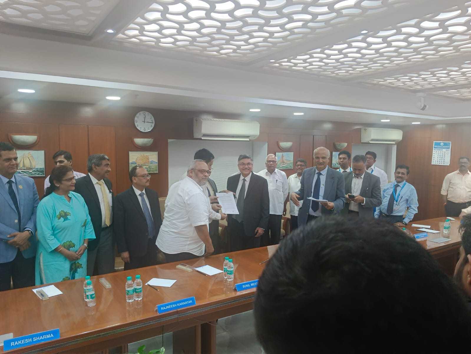 IBA signs MOU with bank employee unions on wage revision & allowance increase of 17 percent