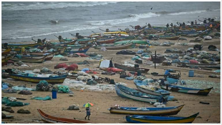 Cyclone Michaung: Marina Beach flooded as heavy rains lash Chennai. Pics - Vimarsana News