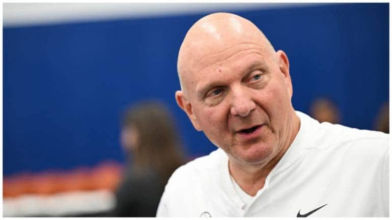 Ex-Microsoft CEO Steve Ballmer To Get $1 Billion For Doing Nothing ...