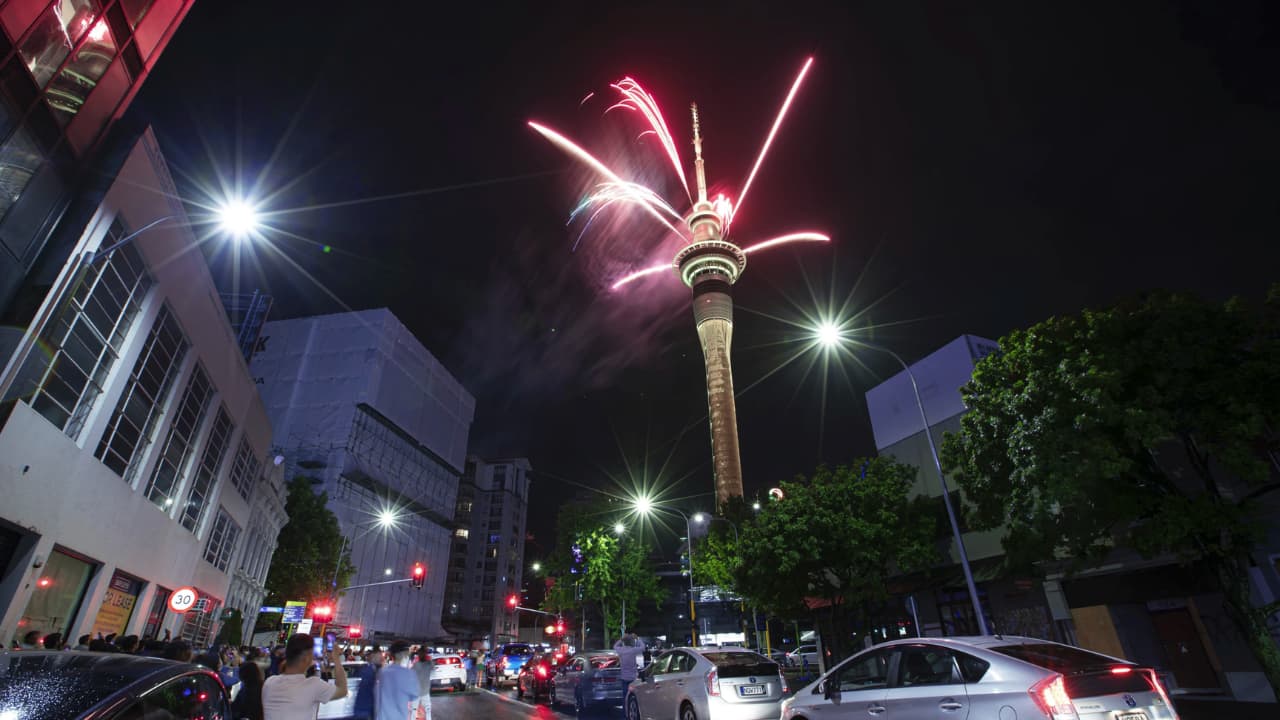 New Year celebrations Sydney, Auckland, Tokyo among cities first to