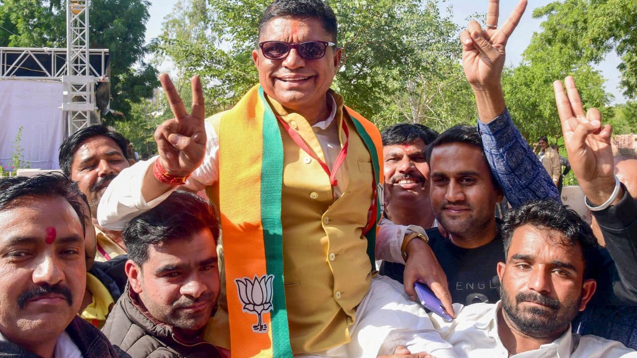 Д-р Вишванат Мегвал, лидер на BJP, спечели мястото в събранието на Khajwala с разлика от 17 374 гласа.  Д-р Вишванат Мегвал победи Говиндрам Мегвал от INC (Изображение: PTI)