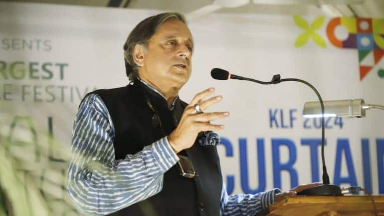 Shashi Tharoor: 'People in Kerala had the habit of reading world literature in Malayalam language. Now Malayalam books are being translated into other languages' - Vimarsana News