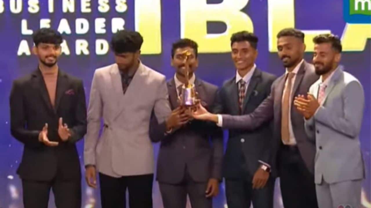 The Indian Men's 4x400m Relay team of Anas Muhammed Yahiya, Amoj Jacob, Muhammed Ajmal Variyathodi and Rajesh Ramesh, that won the Gold Medal at the Asian Games and also broke the Asian record at the qualifiers of the World Athletics Championships in Budapest. IBLA recognized them as Trailblazers of the Year (Image: CNBCTV18/Twitter)