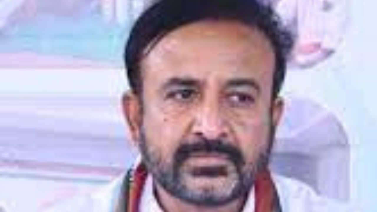 K Madan Mohan Rao, Congress candidate secured the Yellareddy seat with 86989 votes. He defeated BRS candidate Srendar Jajala with a margin of 24001. K Madan Mohan Rao, Congress candidate secured the Yellareddy seat with 86989 votes. He defeated BRS candidate Srendar Jajala with a margin of 24001.