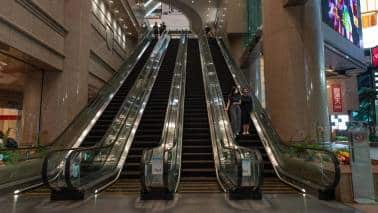 Hong Kong bankers’ uneasy dance with property tycoons
