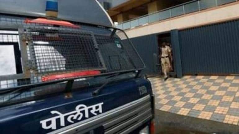 Gujarat man steals police SUV, drives 200km before getting arrested: report - Vimarsana News