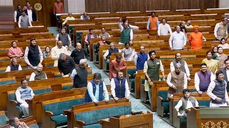 Delegation of 25 religious leaders reach Parliament to meet PM, Dhankar